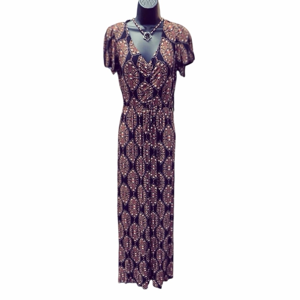 As U Wish Boho Medallion Maxi Dress M Short Sleeve V-Neck - Picture 6 of 7